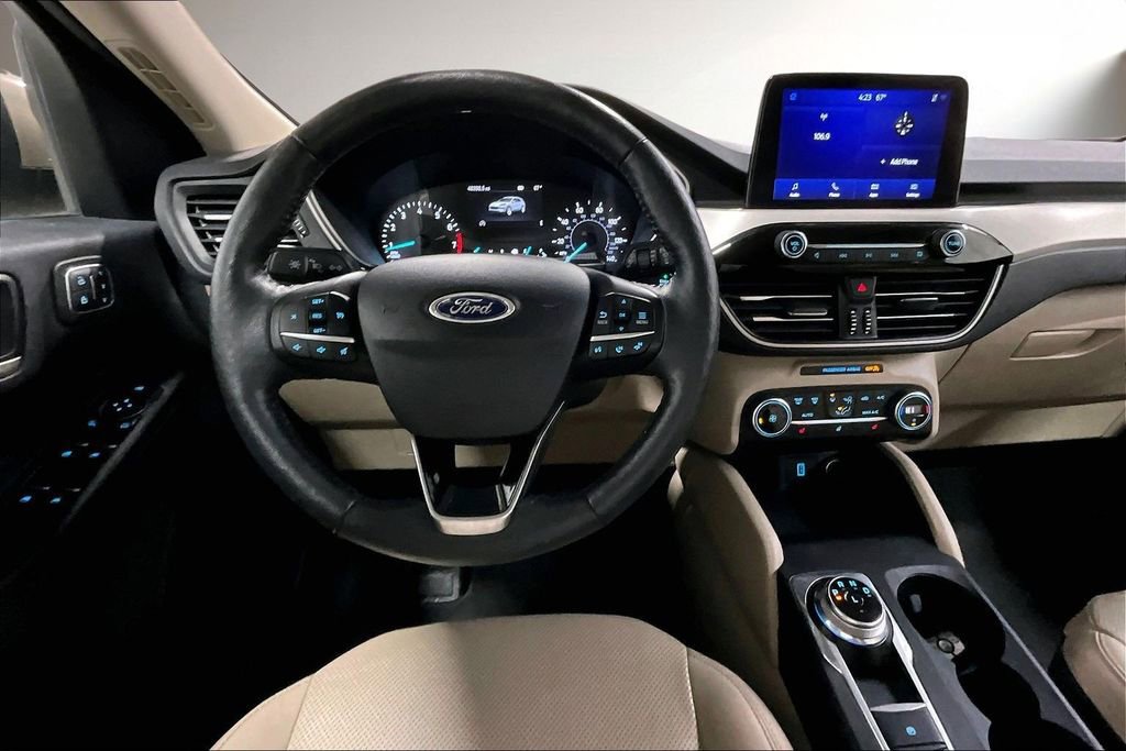 Used 2020 Ford Escape SEL image 9