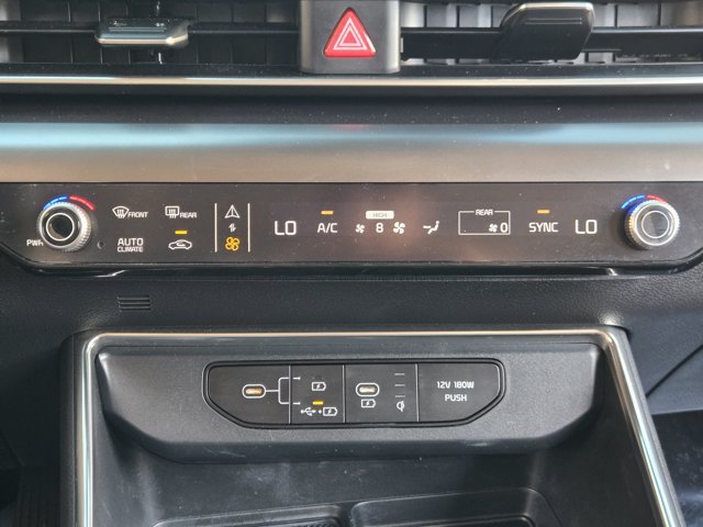 Certified 2025 Kia Carnival SX Prestige FWD image 24