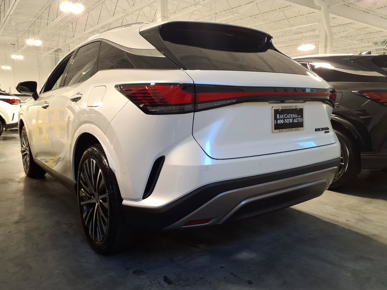 New 2026 Lexus RX 350h AWD/4WD image 14
