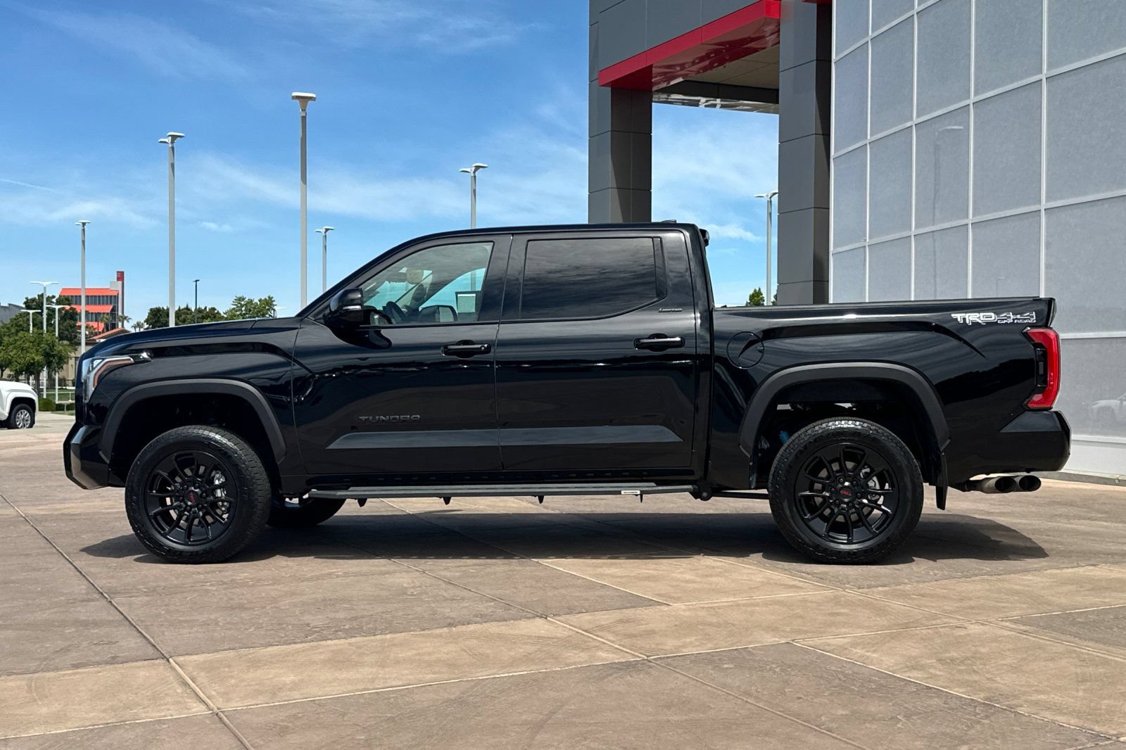 Used 2024 Toyota Tundra Limited w/ TRD Off-Road Package AWD/4WD image 7