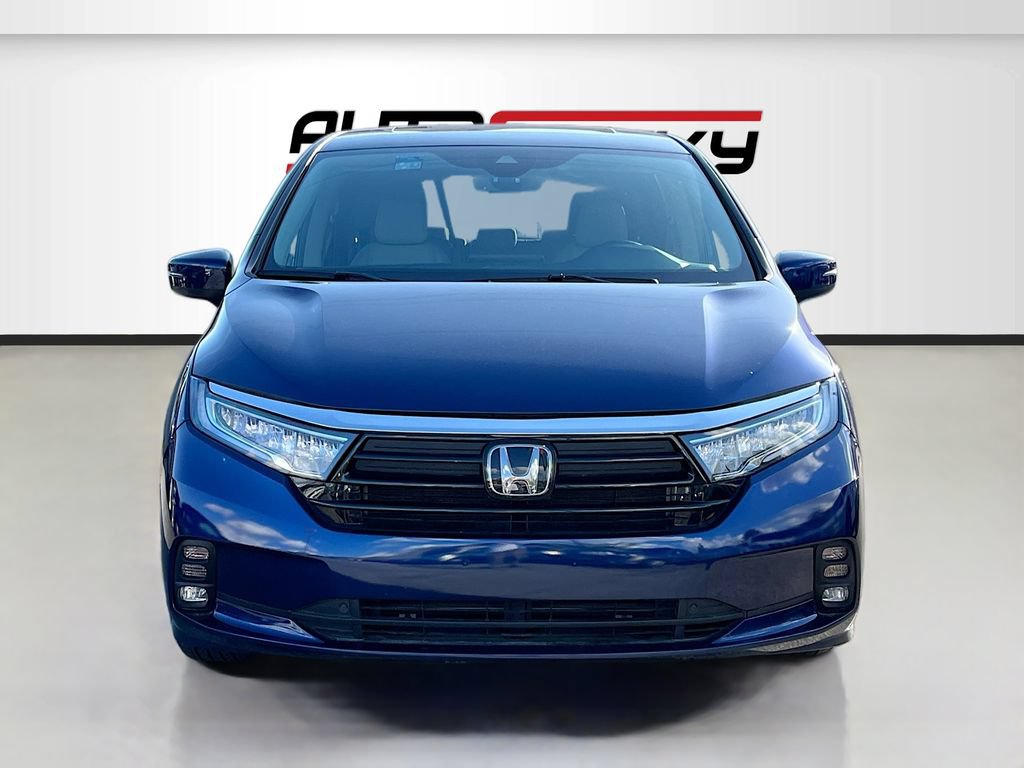 Used 2024 Honda Odyssey EX-L image 2