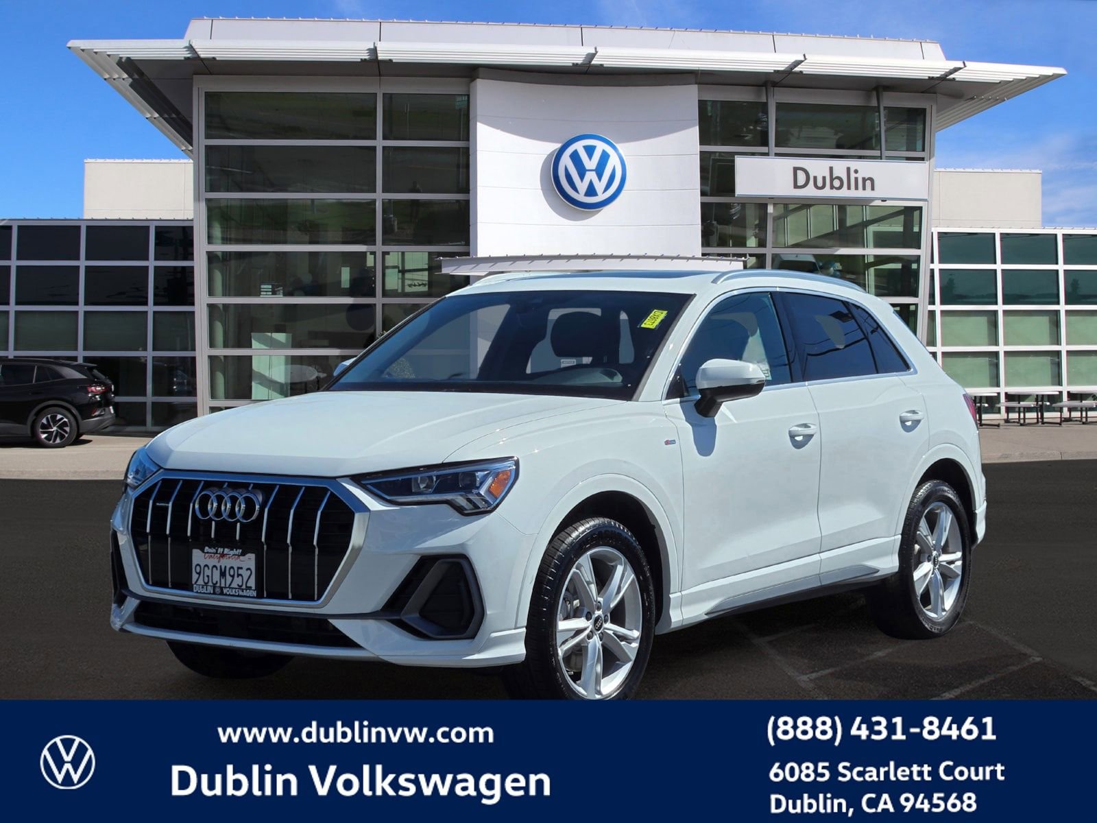 Used 2023 Audi Q3 2.0T Premium w/ 19" Wheel Package image 8