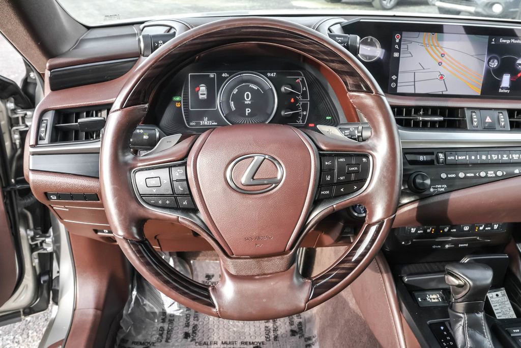Used 2020 Lexus ES 300h 300h Luxury w/ Accessory Package 2 image 19