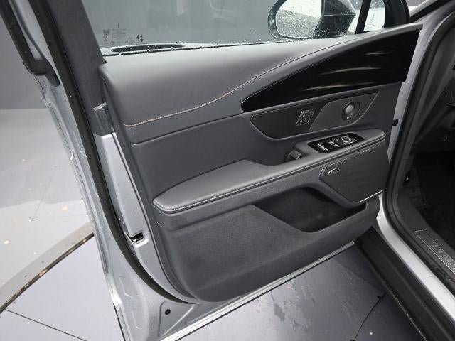 New 2025 Lincoln Nautilus Premier w/ Equipment Group 102A AWD/4WD image 28