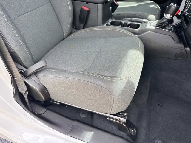 Used 2024 Jeep Wrangler Unlimited Sahara AWD/4WD image 15