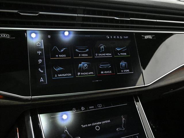 Certified 2025 Audi Q8 Premium Plus w/ Premium Plus Package AWD/4WD image 15