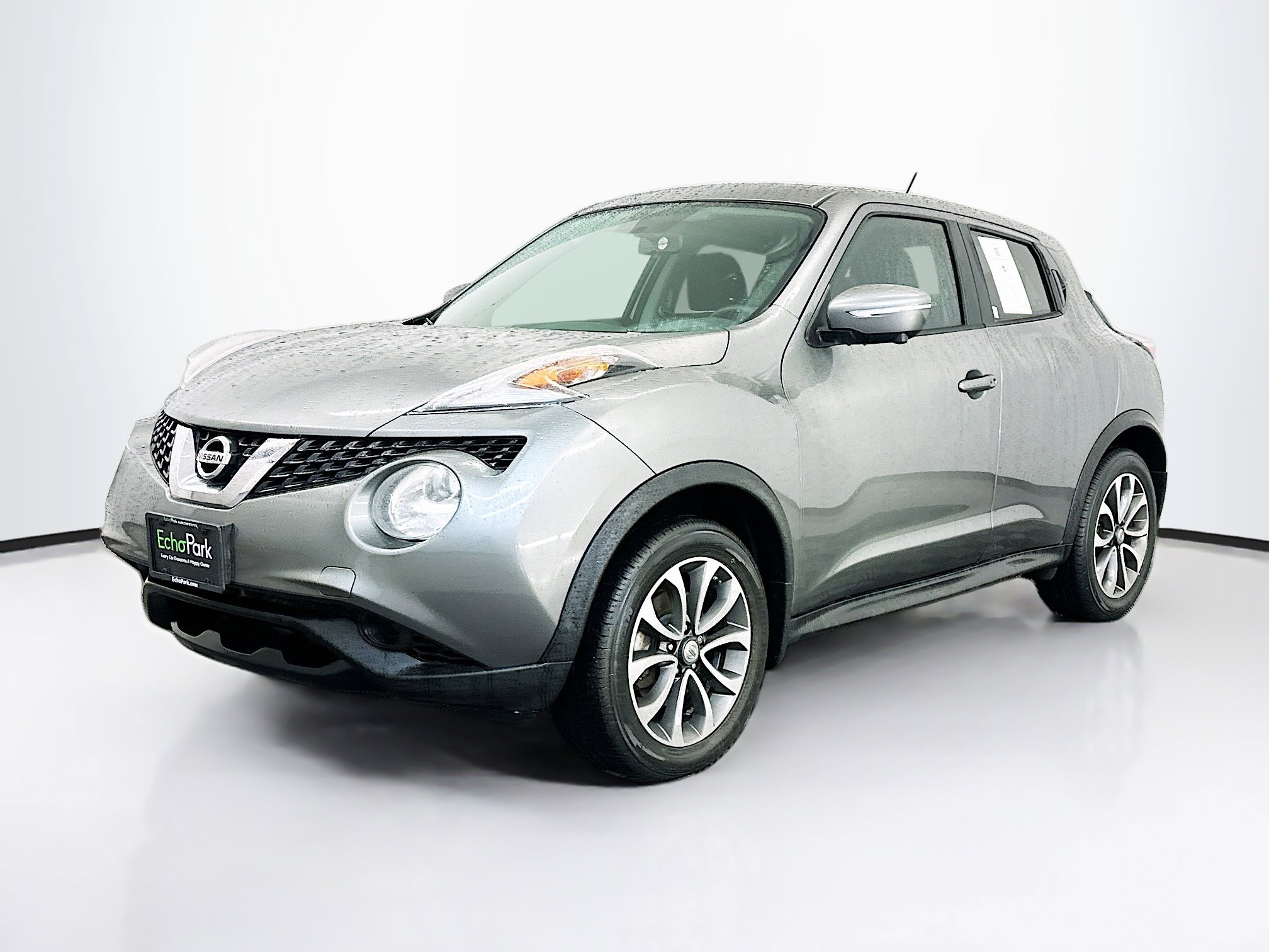 Used 2017 Nissan Juke SV w/ Technology Package AWD/4WD image 3