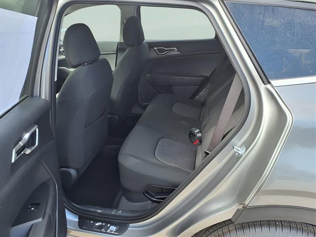 New 2026 Kia Sportage LX FWD image 22