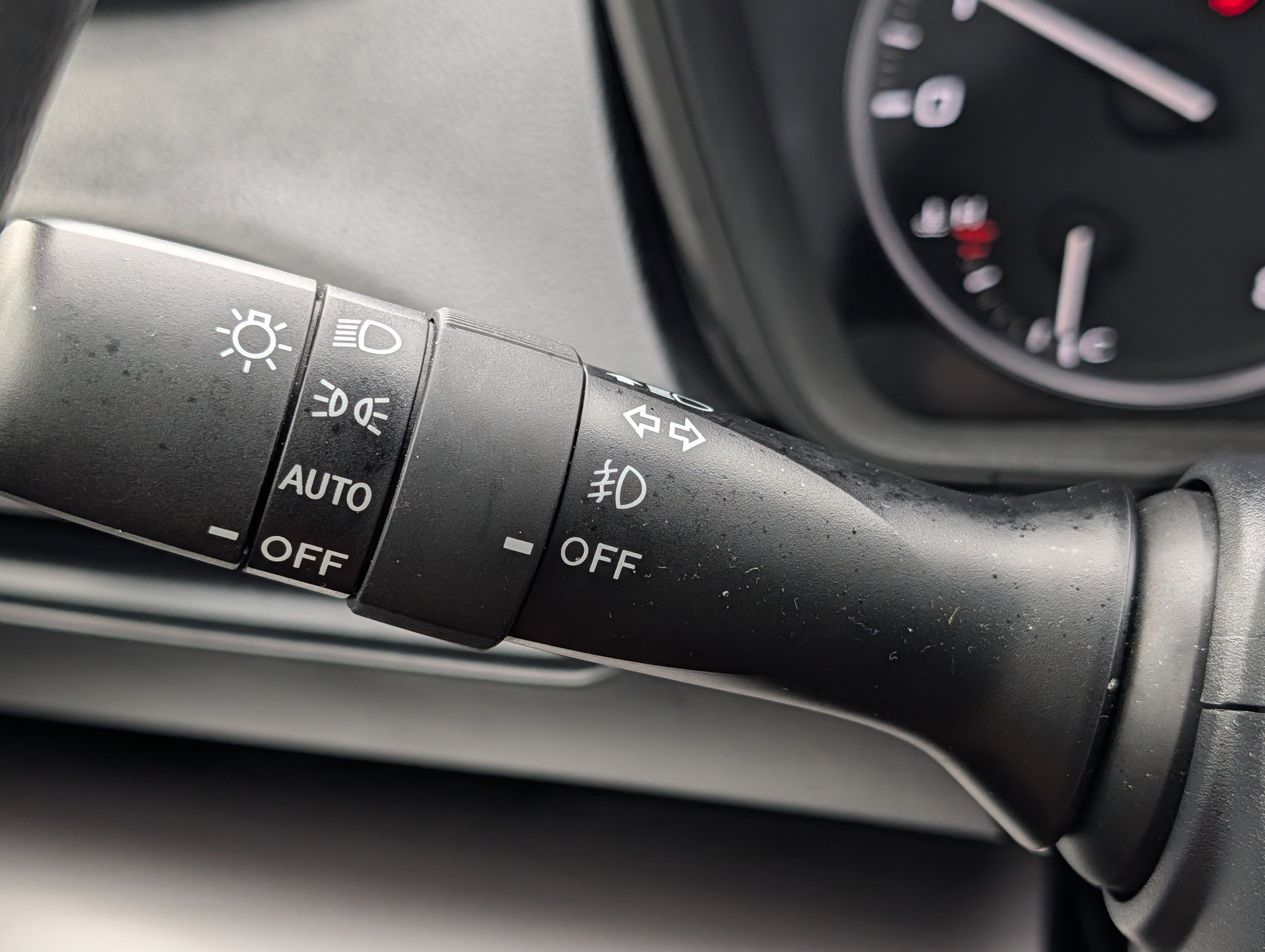 Used 2025 Subaru Impreza 2.0i Sport image 32