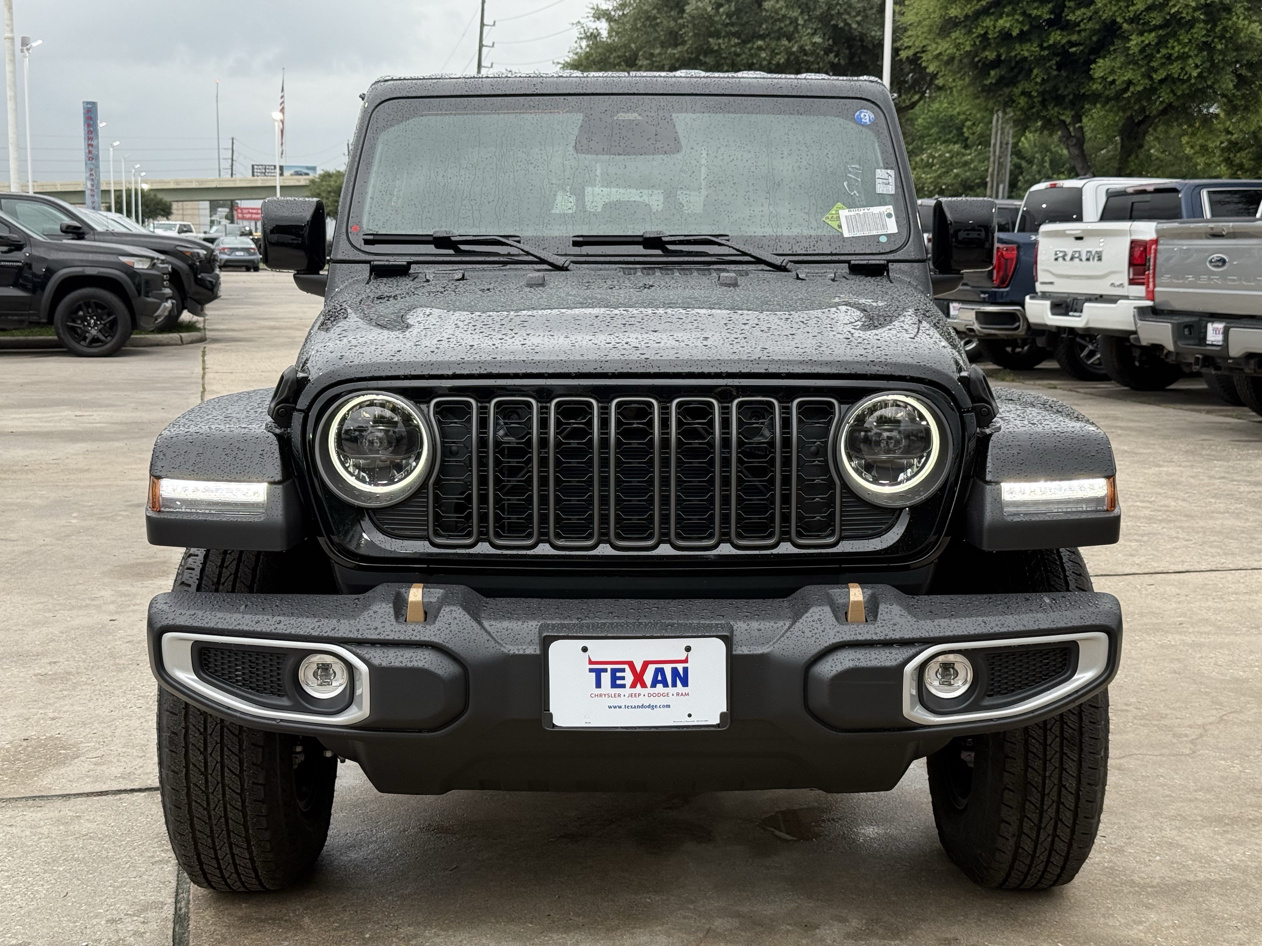 New 2026 Jeep Gladiator Sport AWD/4WD image 7