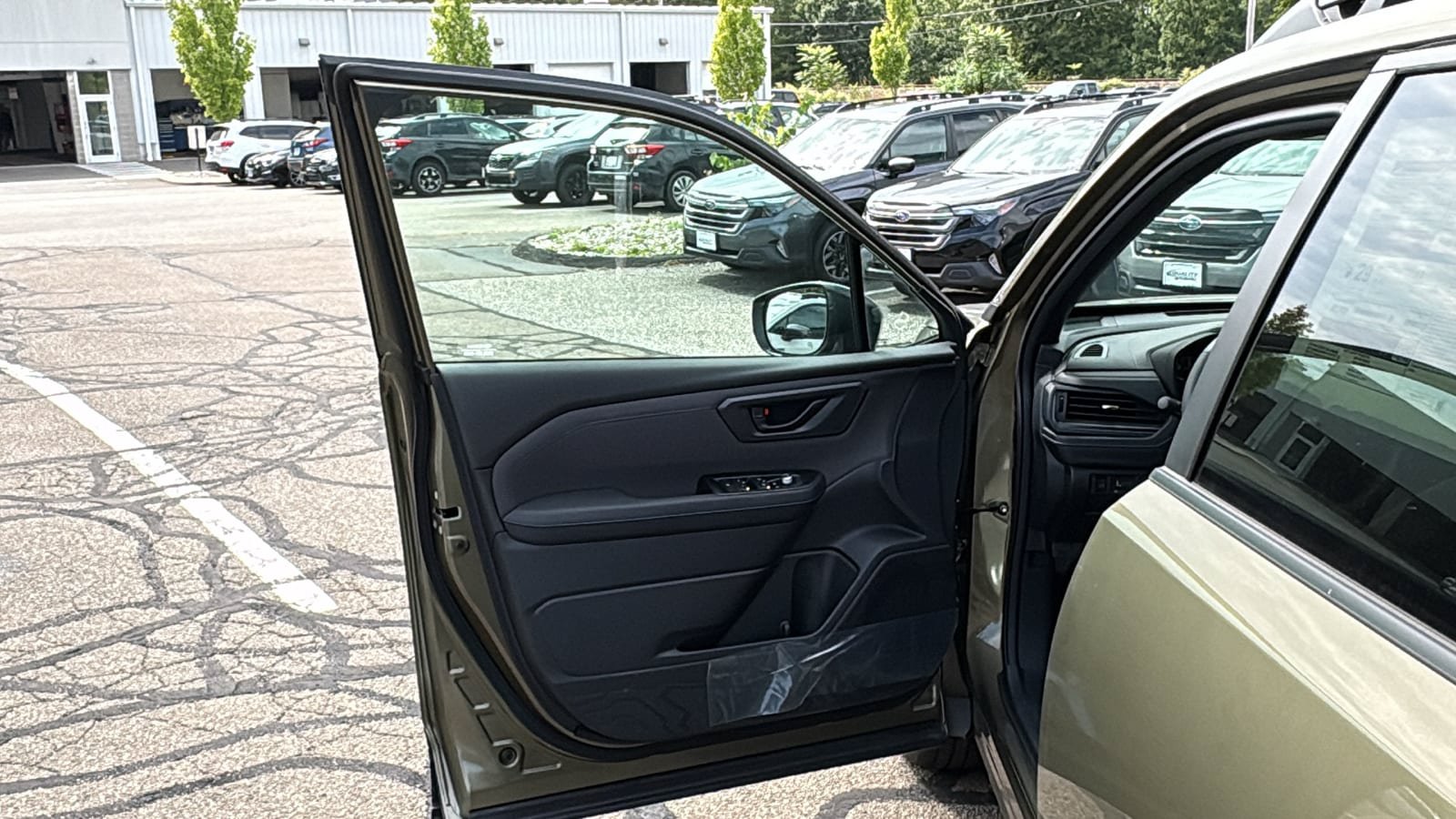 New 2026 Subaru Forester Premium AWD/4WD image 8