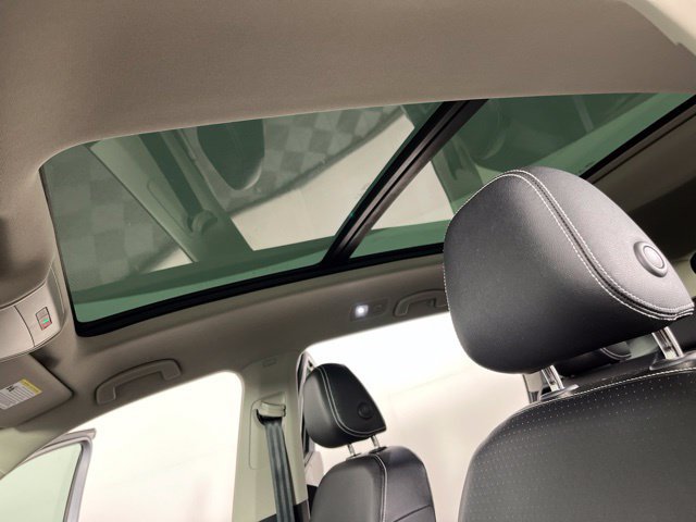 Used 2023 Volkswagen Atlas SE w/ Panoramic Sunroof Package FWD image 35