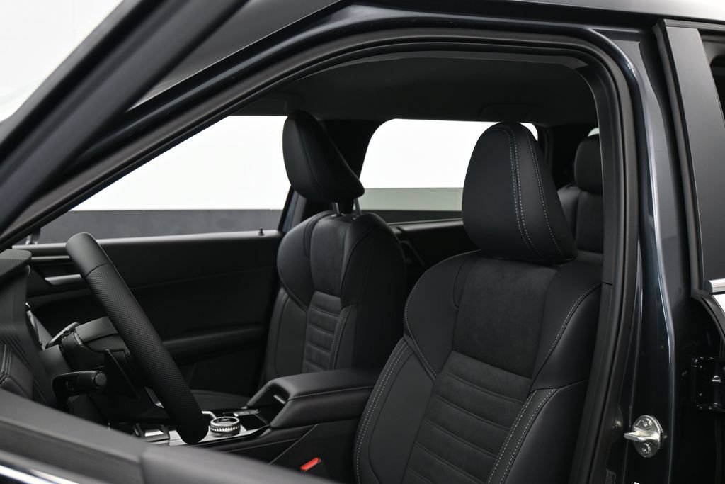 New 2026 Mitsubishi Outlander SE FWD image 10