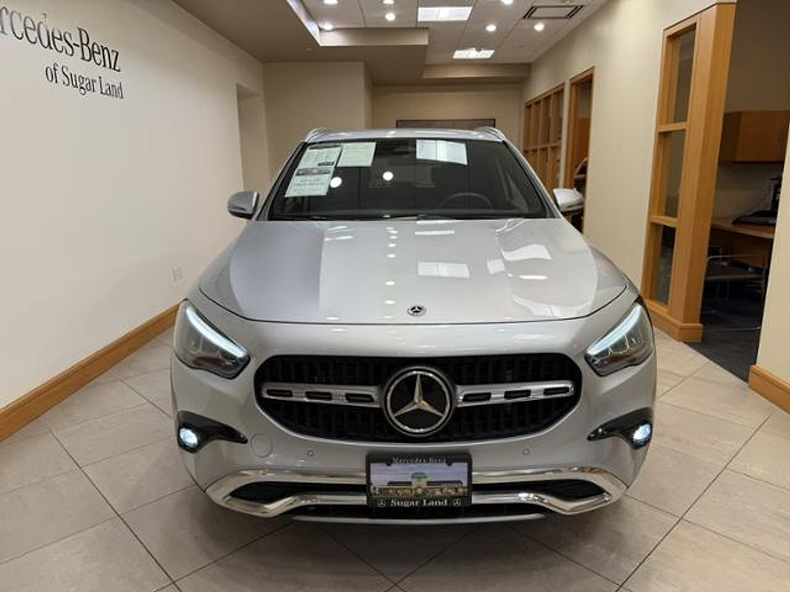 Used 2025 Mercedes-Benz GLA 250 image 2