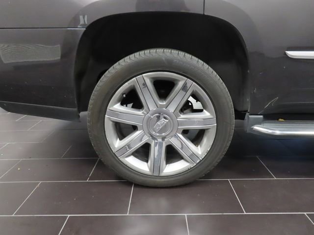Used 2018 Cadillac Escalade Luxury image 17