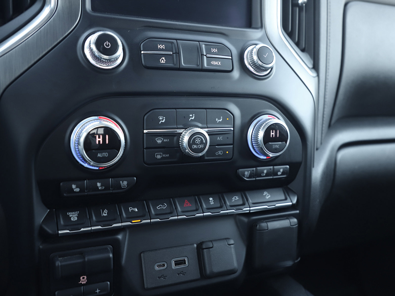 Used 2022 GMC Sierra 3500 Denali image 20