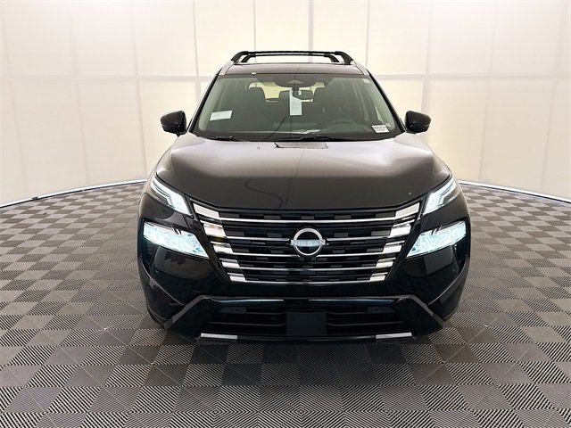 New 2026 Nissan Rogue Platinum image 2