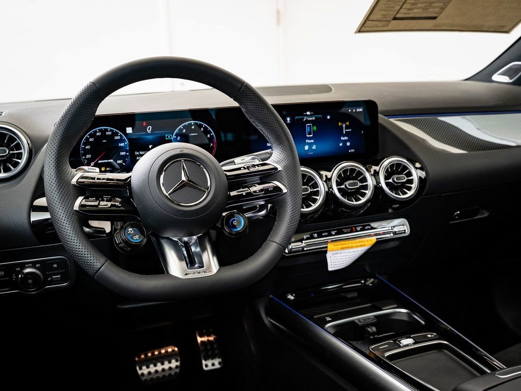 New 2026 Mercedes-Benz GLA 35 AMG 4MATIC image 4
