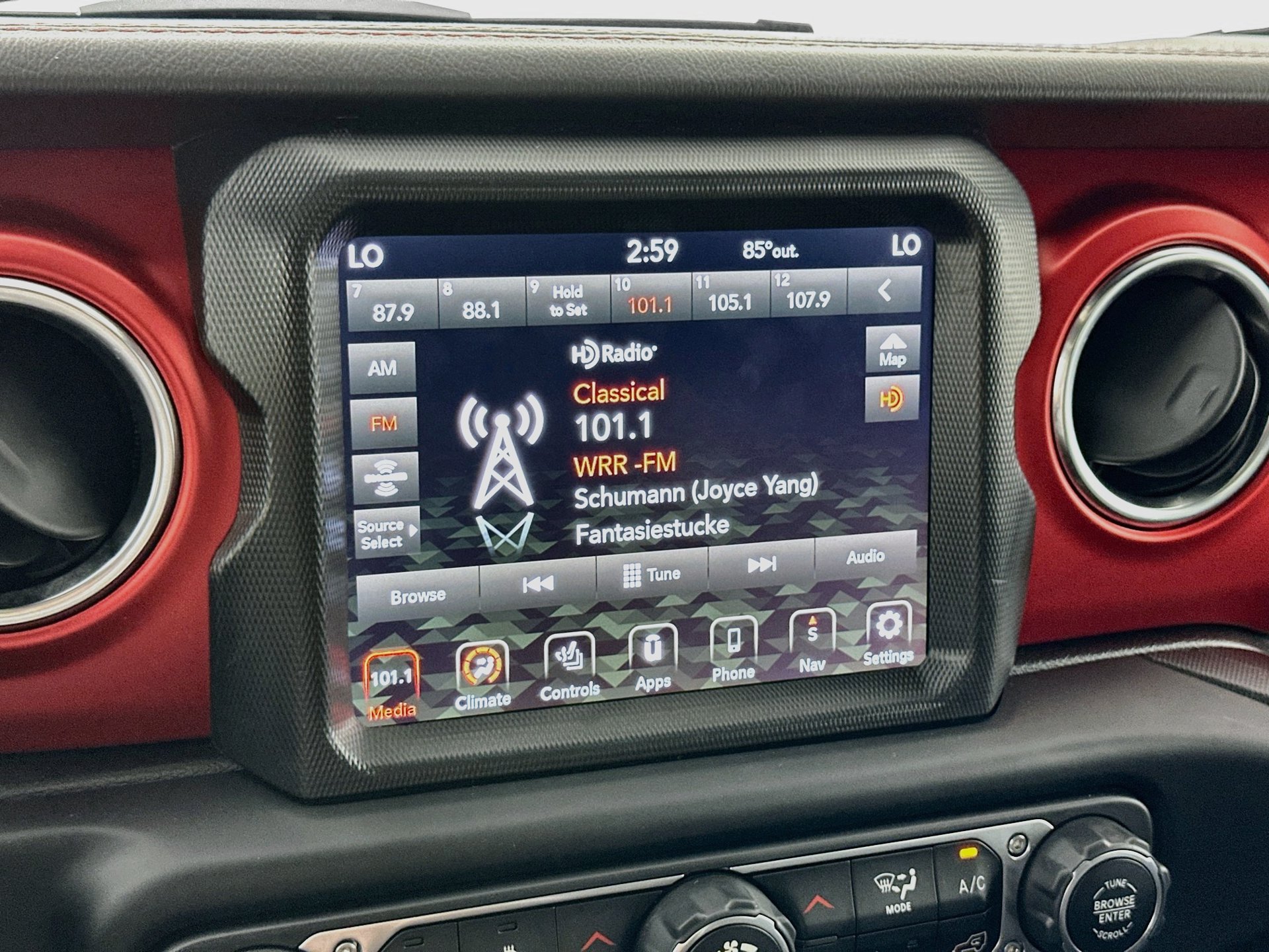 Used 2021 Jeep Wrangler Unlimited Rubicon AWD/4WD image 16