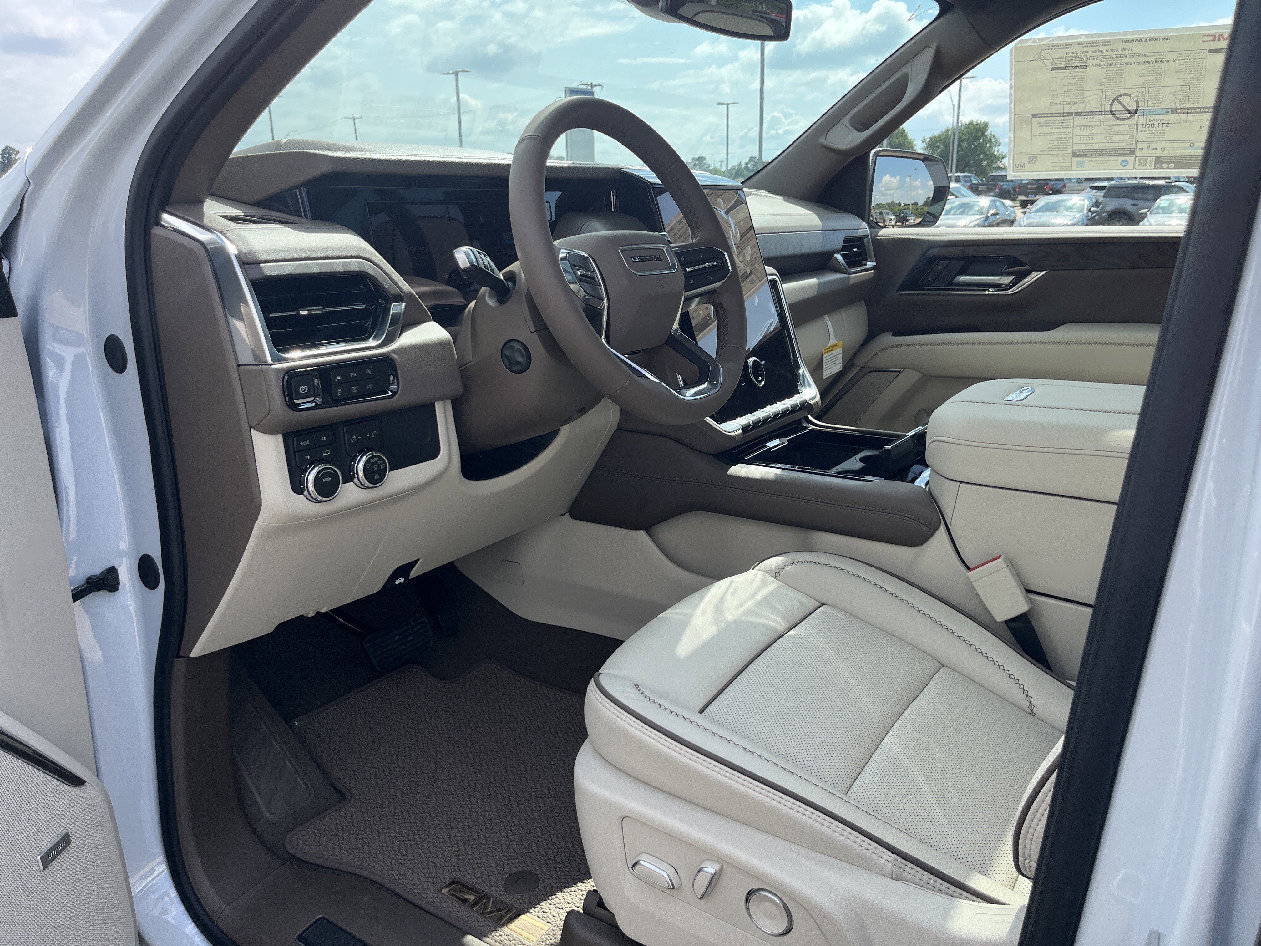 New 2026 GMC Yukon XL Denali w/ Sun & Power Step Package AWD/4WD image 8