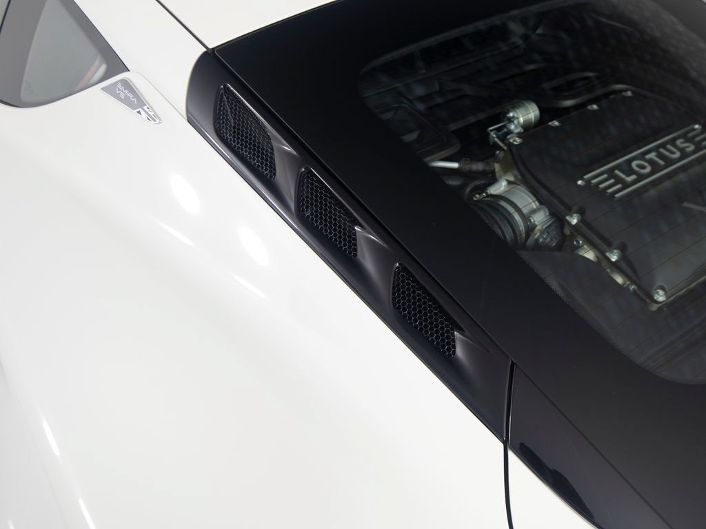 Used 2025 Lotus Emira RWD image 52