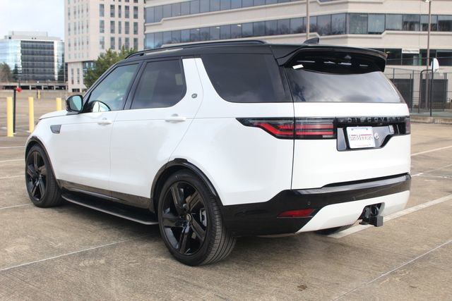 Used 2025 Land Rover Discovery Dynamic SE image 11