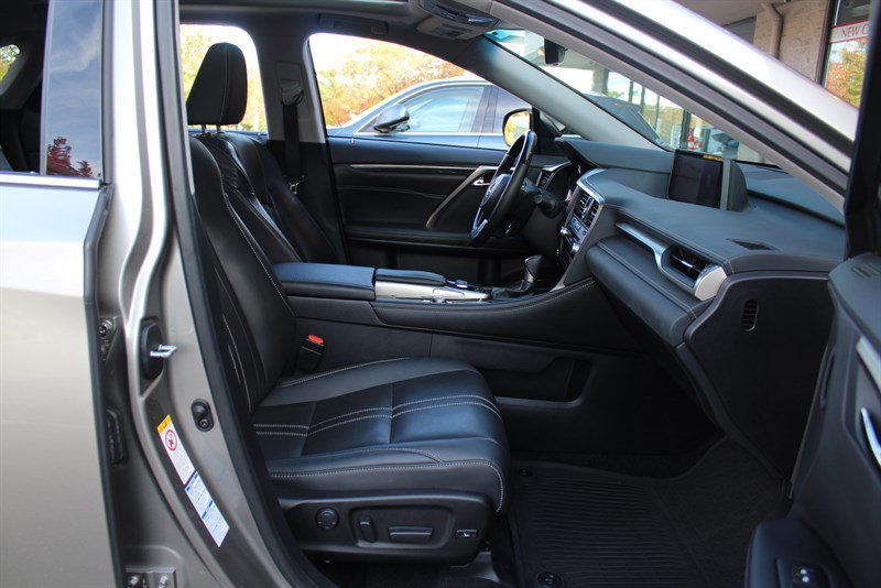 Used 2017 Lexus RX 450h AWD w/ Luxury Package image 31