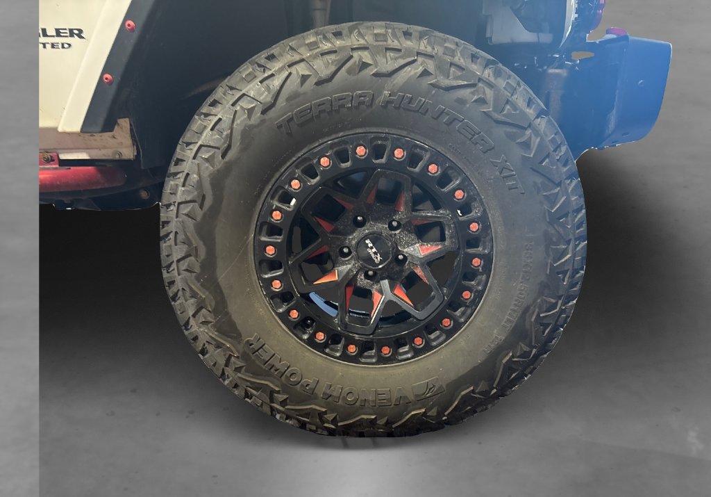 Used 2016 Jeep Wrangler Unlimited Rubicon AWD/4WD image 19