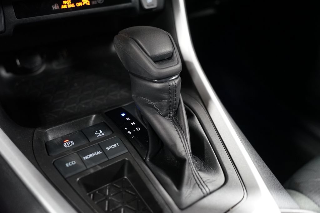 Certified 2023 Toyota RAV4 XLE w/ Convenience Package FWD image 21
