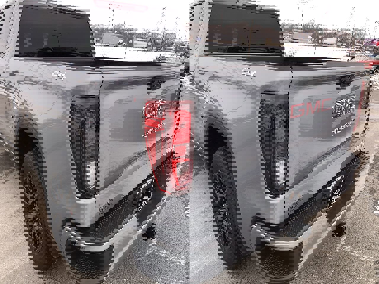 Used 2025 GMC Sierra 1500 Elevation image 4