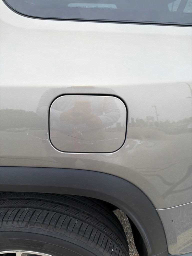 Used 2019 GMC Acadia SLE AWD/4WD image 4