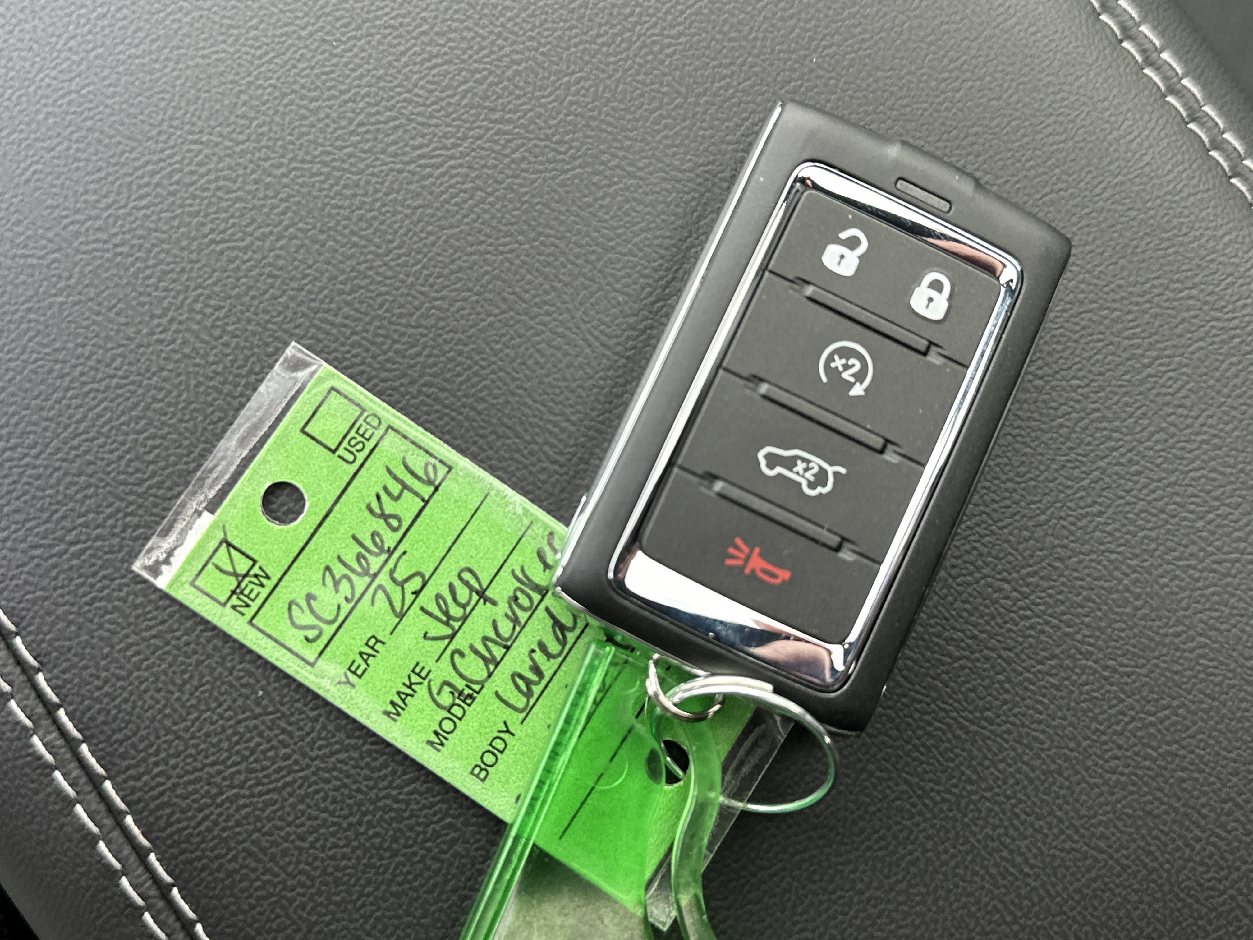 New 2025 Jeep Grand Cherokee Altitude image 3