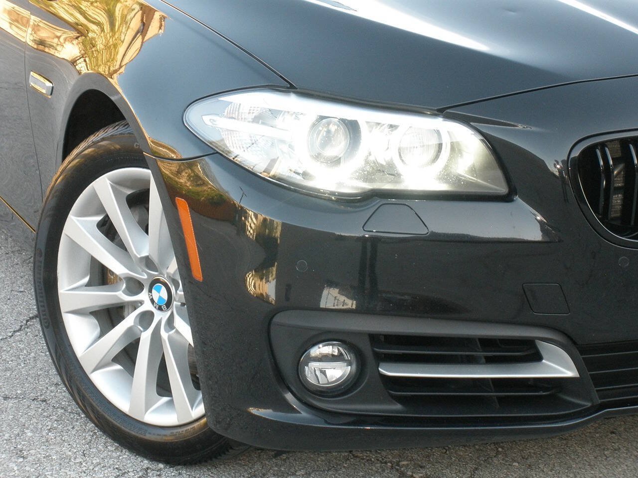 Used 2016 BMW 535i xDrive Sedan AWD/4WD image 3