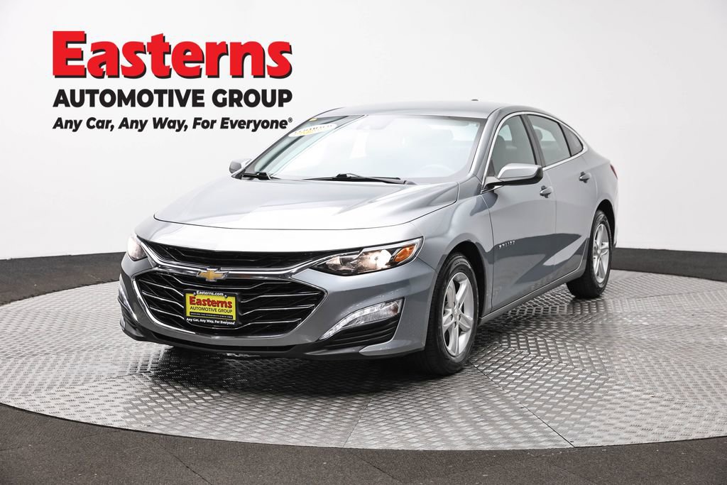 Used 2023 Chevrolet Malibu LT FWD image 1