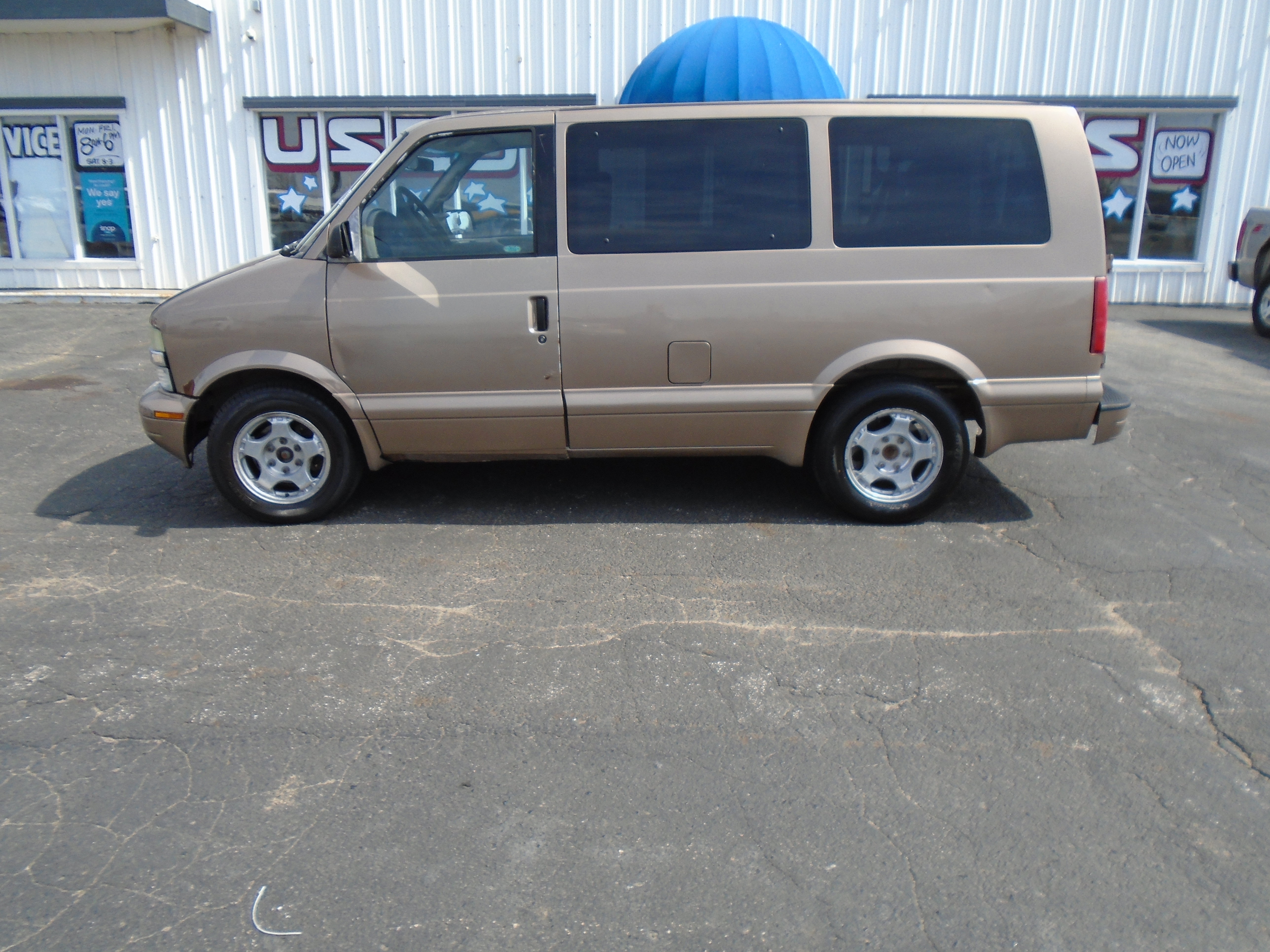 Used 2003 Chevrolet Astro Passenger AWD w/ LS Preferred Equipment Group