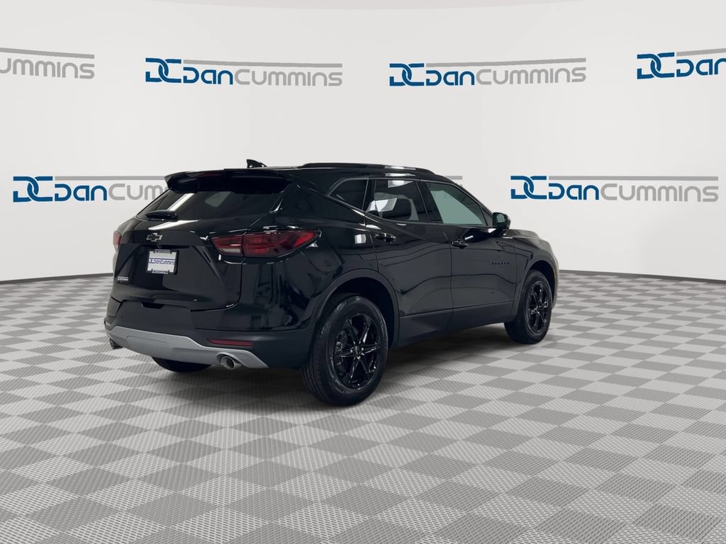 New 2026 Chevrolet Blazer LT w/ Midnight/Sport Edition FWD image 8