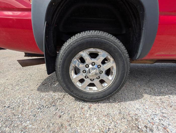 Used 2005 Chevrolet Silverado 2500 LS AWD/4WD image 16