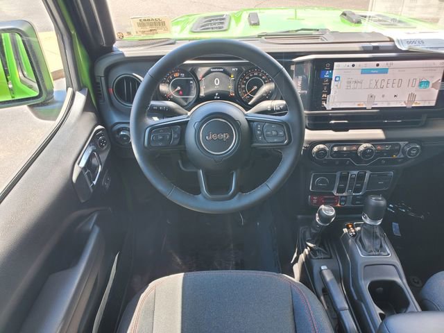 Used 2025 Jeep Wrangler Rubicon image 15