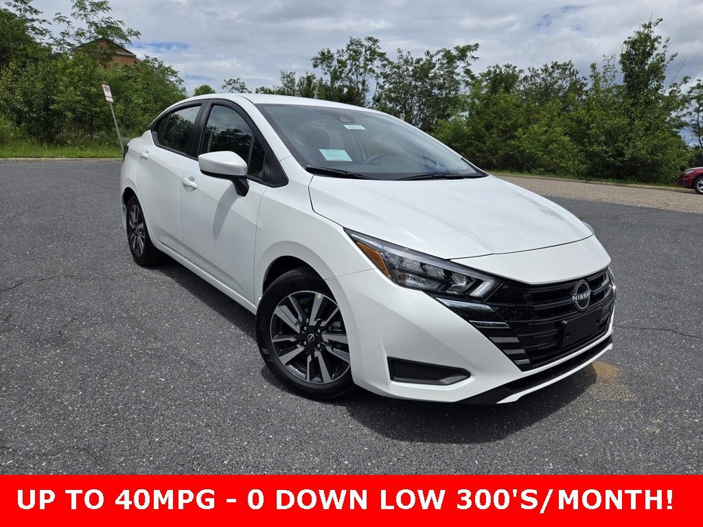 New 2025 Nissan Versa SV w/ Trunk Package