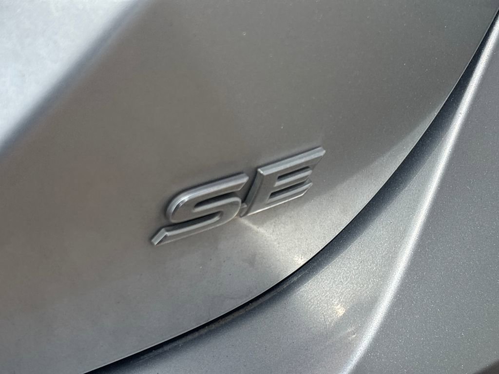 Used 2018 Toyota Camry SE FWD image 29