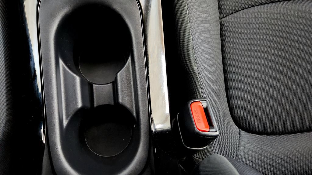 Certified 2022 Toyota Corolla LE FWD image 25