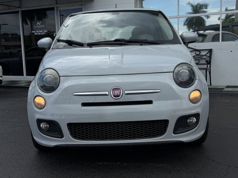 Used 2017 FIAT 500 Pop w/ Sport Appearance Package FWD image 5