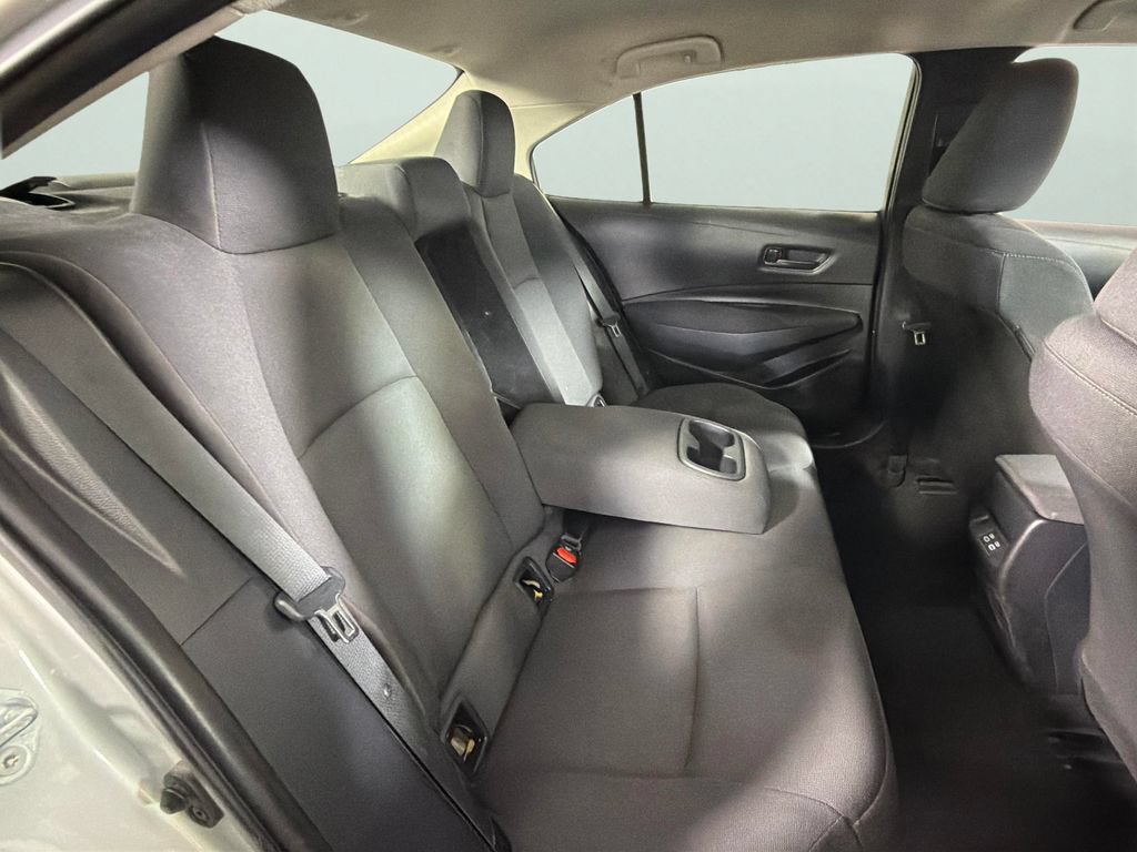 Used 2024 Toyota Corolla LE FWD image 29