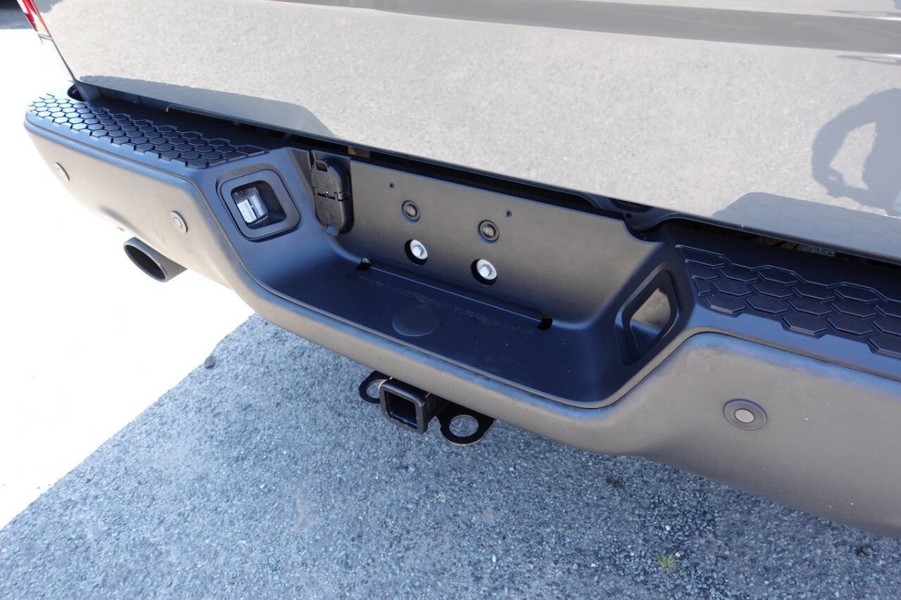 Used 2022 RAM 1500 Classic Warlock w/ Ceramic Grey Warlock Package image 22