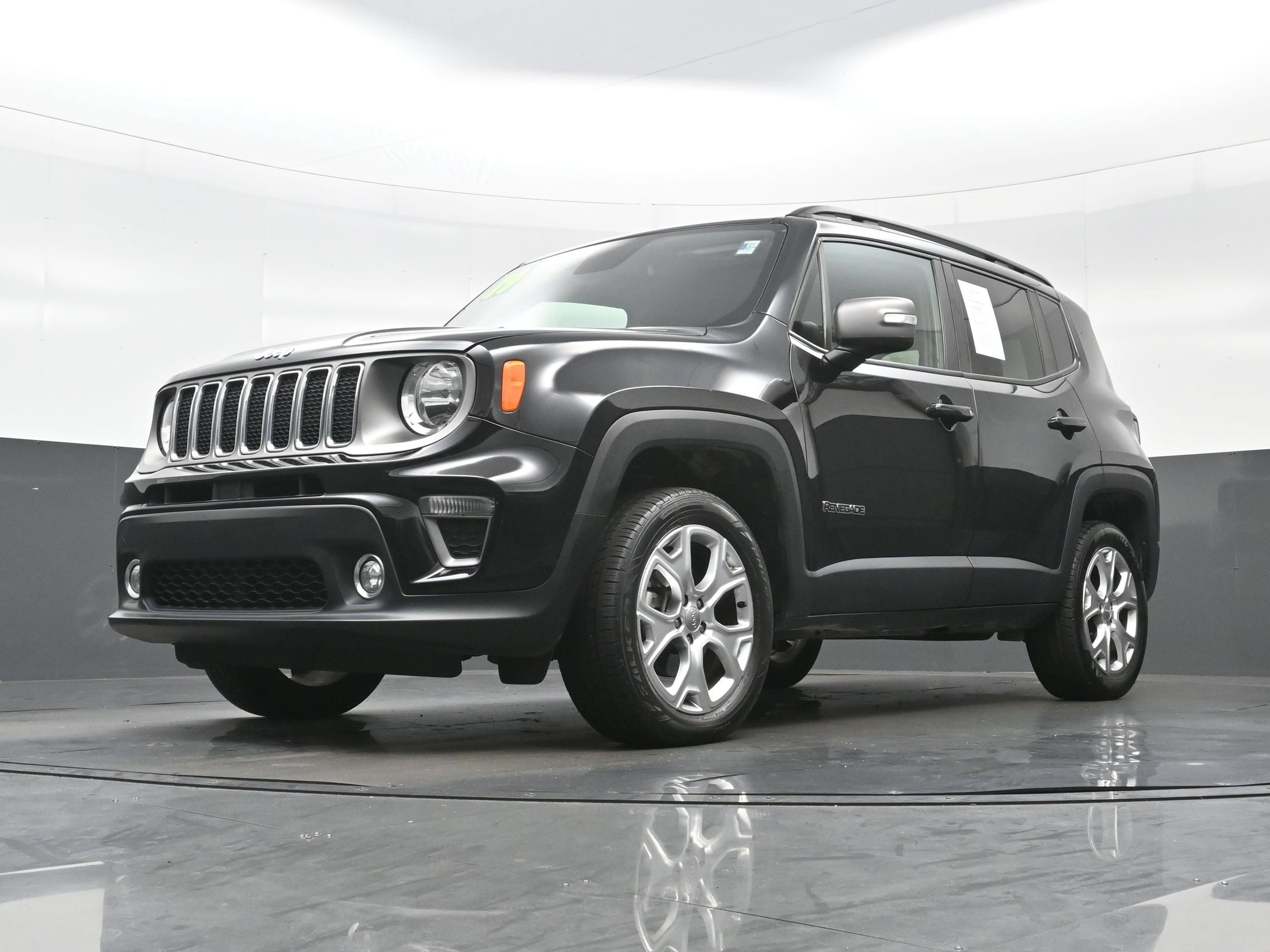 Used 2019 Jeep Renegade Limited w/ UConnect 8.4 Nav Group AWD/4WD image 27