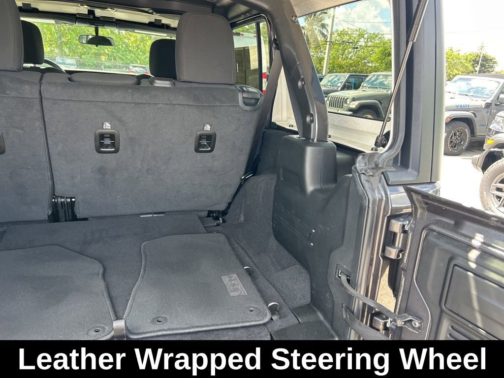 Used 2021 Jeep Wrangler Unlimited Sport image 32