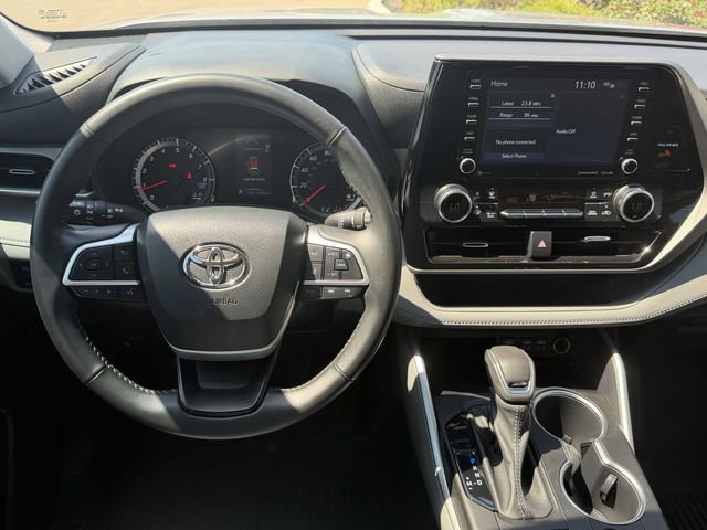 Used 2022 Toyota Highlander LE FWD image 10