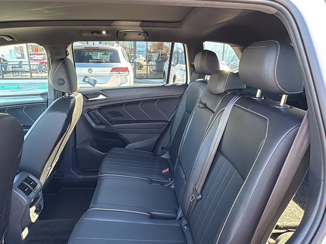 Certified 2024 Volkswagen Tiguan SE R-Line image 13