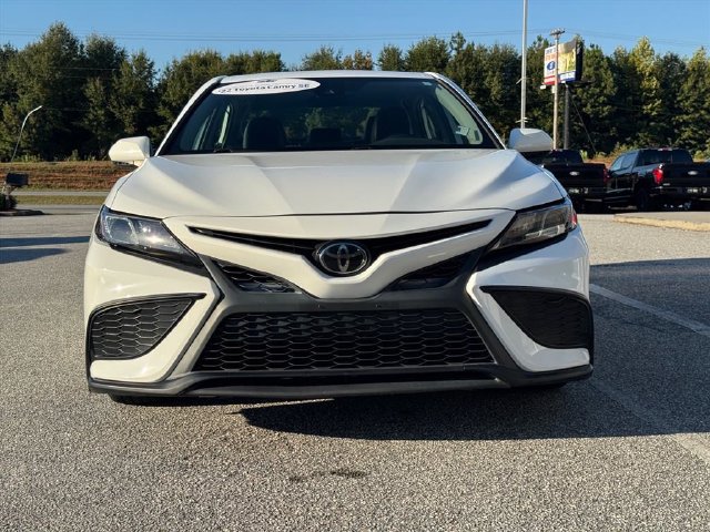 Used 2022 Toyota Camry SE FWD image 9