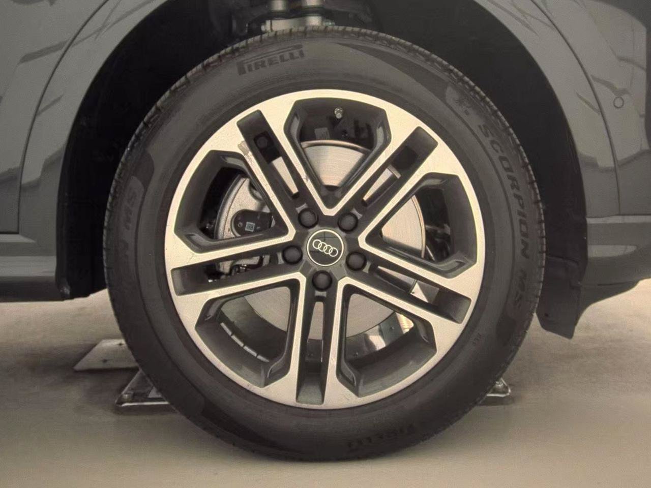 Used 2026 Audi Q5 Premium Plus AWD/4WD image 7